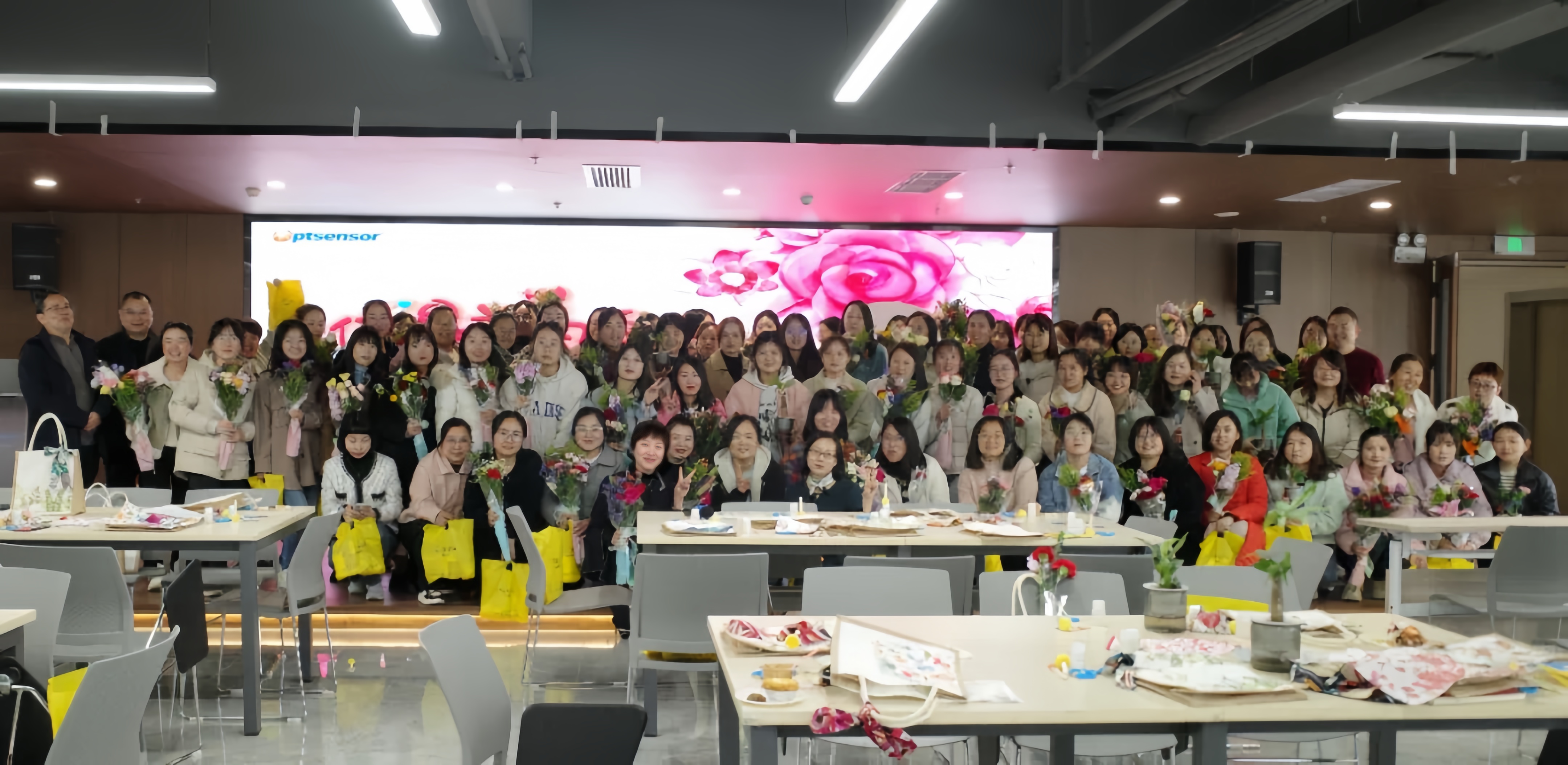 精品人妻伦九区久久AAA片69