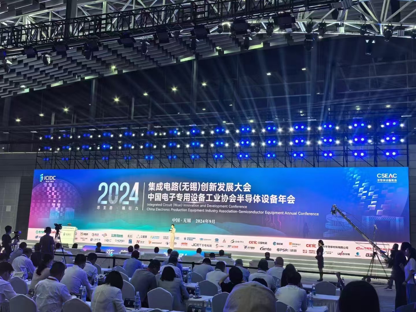 精品人妻伦九区久久AAA片69