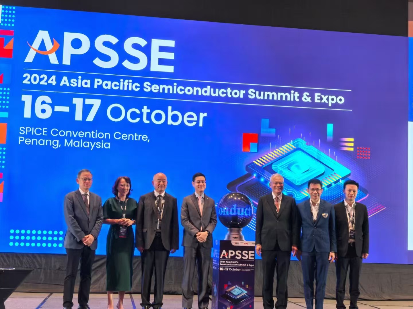 精品人妻伦九区久久AAA片69