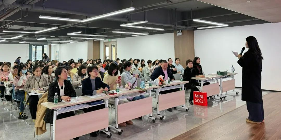 精品人妻伦九区久久AAA片69