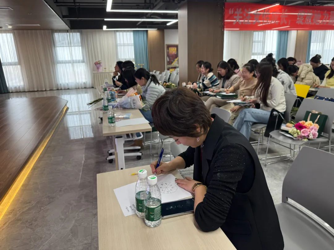 精品人妻伦九区久久AAA片69