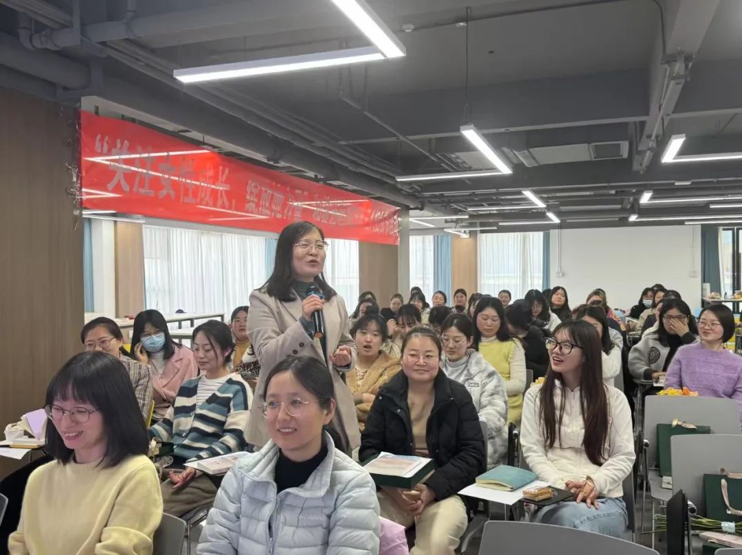 精品人妻伦九区久久AAA片69