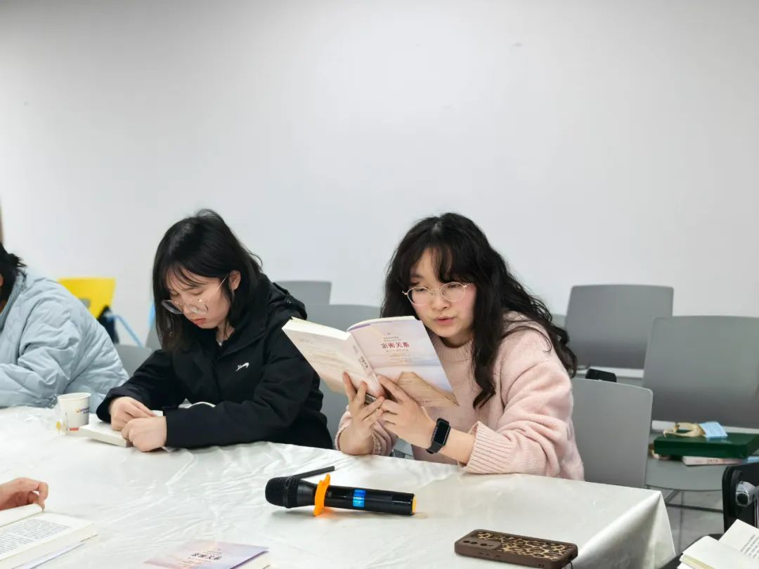 精品人妻伦九区久久AAA片69