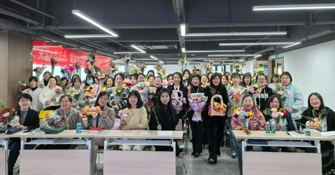 精品人妻伦九区久久AAA片69